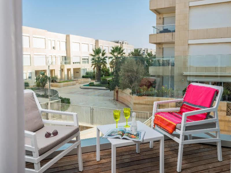 Herods Herzliya Hotel By The Beach Bagian luar foto